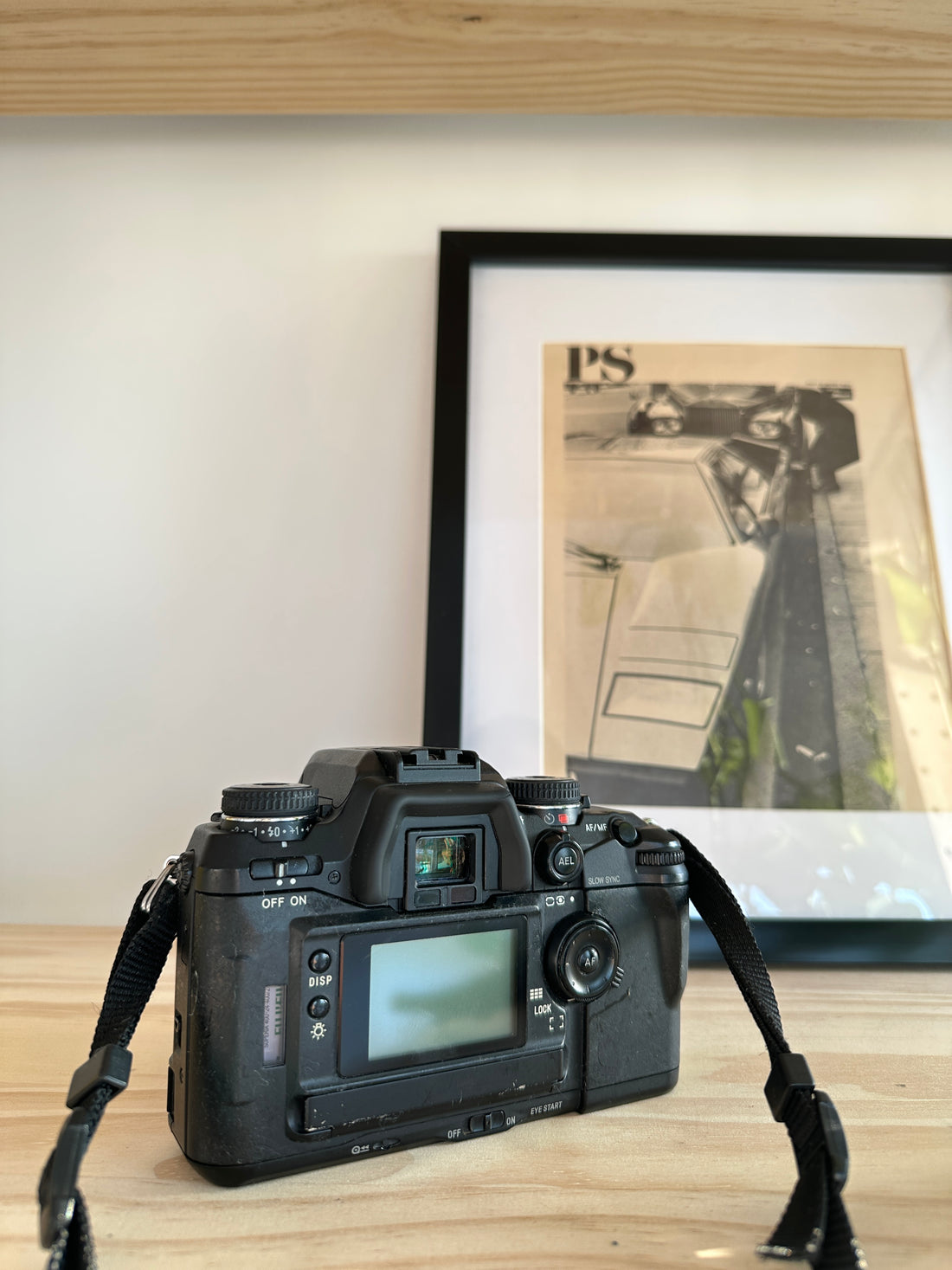 Minolta Maxxum 7 35mm SLR Film Camera