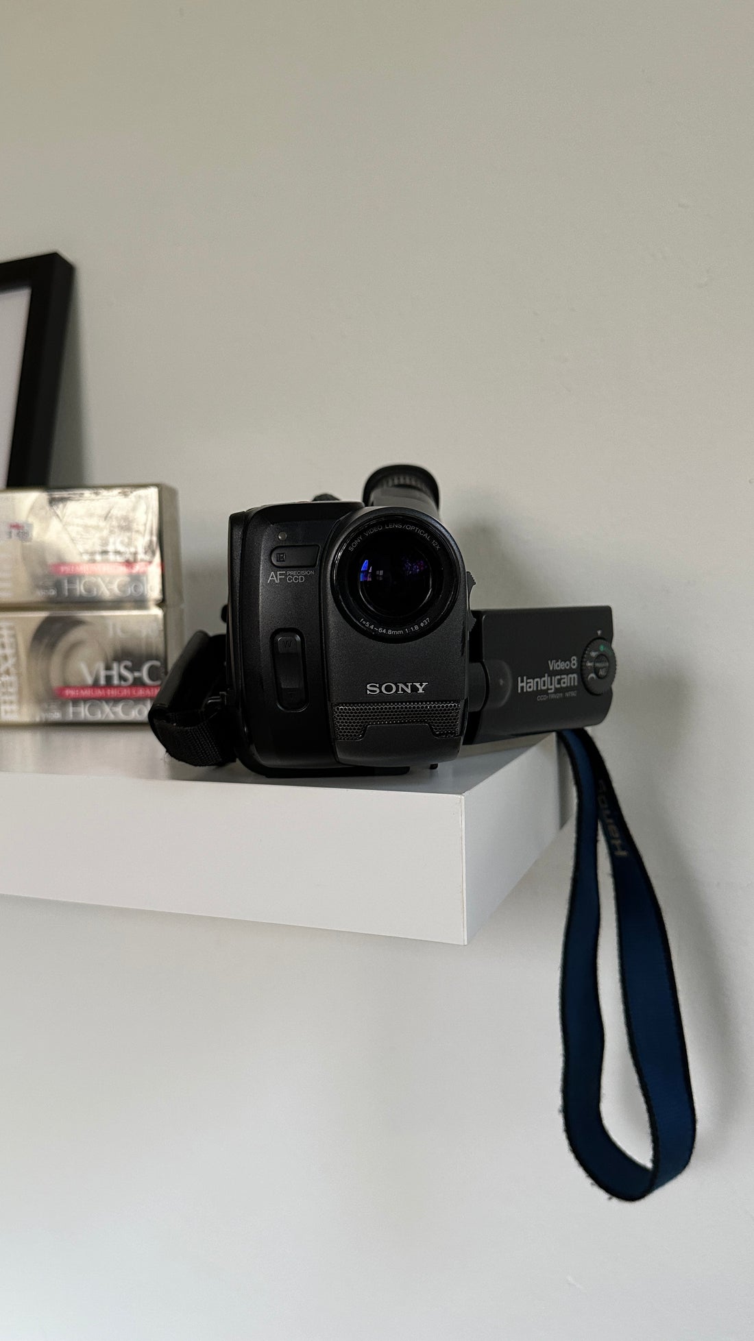 Sony CCD-TRV211 Video8 Camcorder