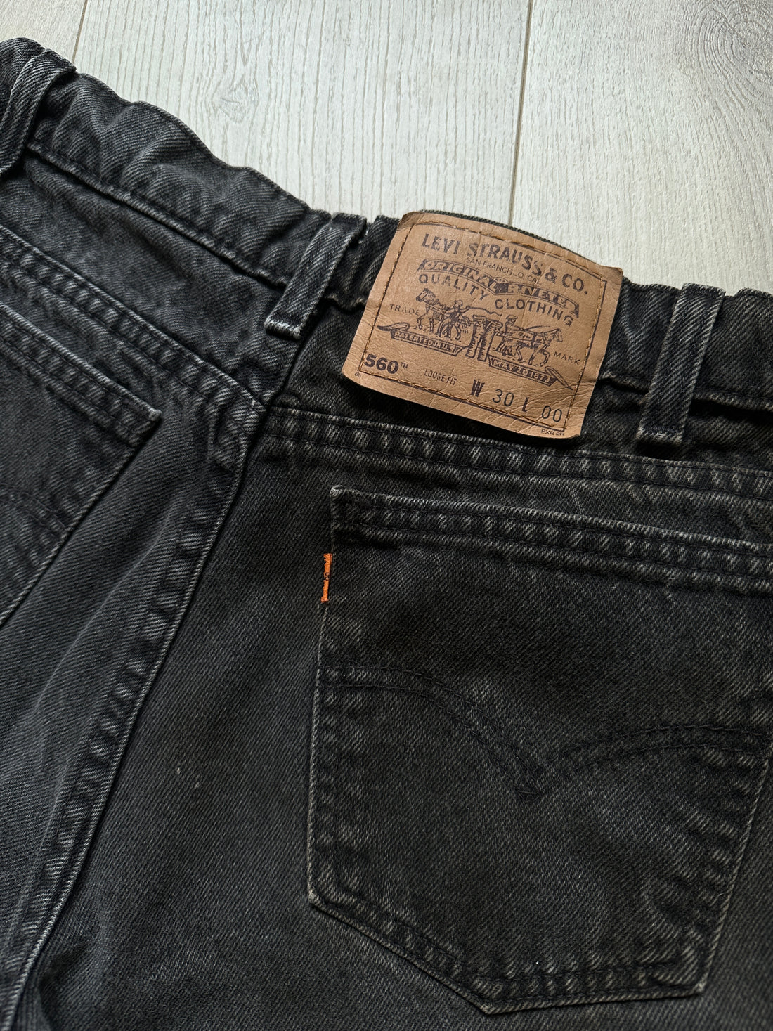 90s Vintage Orange Tab Levi 560 Denim Shorts 30