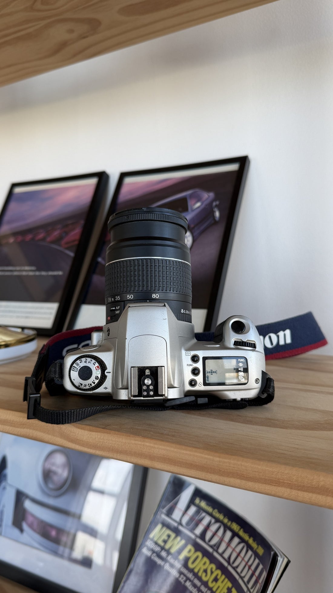 Canon EOS Rebel 2000 35mm Film SLR with EF 28-80mm Lens detail 4
