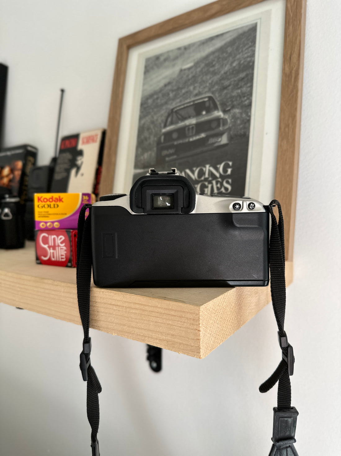 Canon Rebel 2000 SLR 35mm FilmCamera