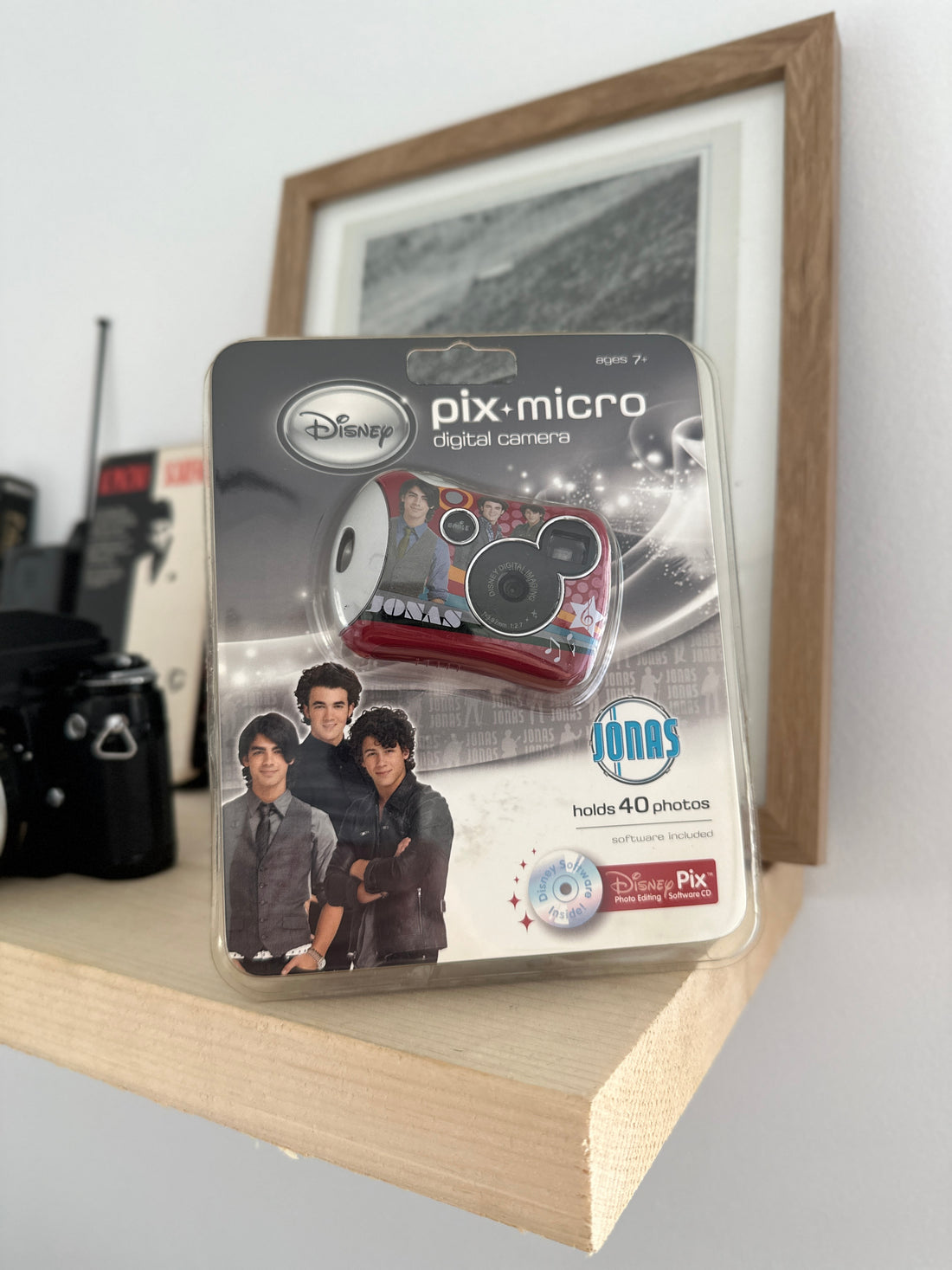 Disney Pix Micro Jonas Brothers Digital Camera