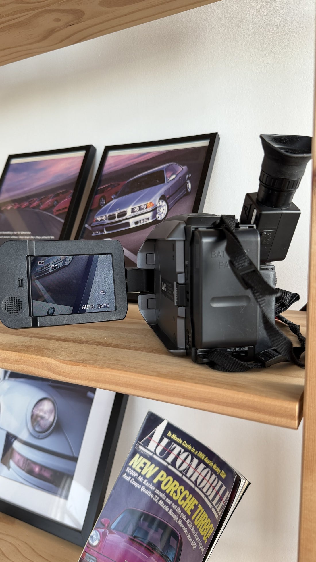 JVC Compact VHS Camcorder with 4" LCD and 44x Zoom detail 4