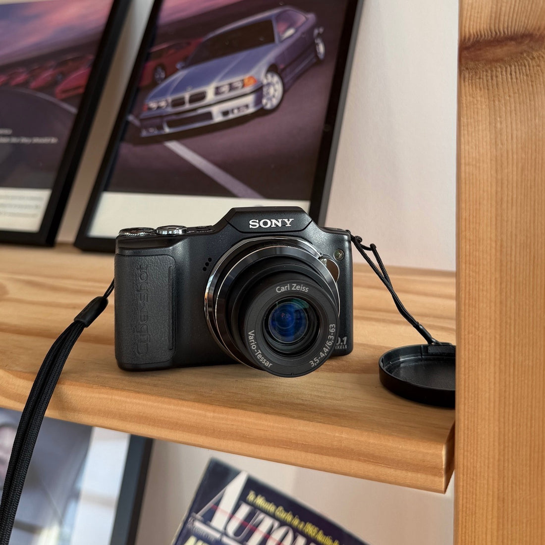 Sony Cyber-shot DSC-H20 digital camera