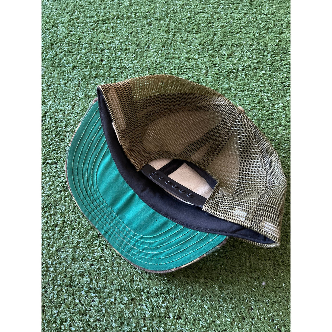 90s Vintage Duck Camo Trucker Hat